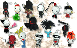 lot 15 poupees voodoos porte clefs (coton et laine) .hauteur : 5 a 6 centimetres - modeles conformes a la photo